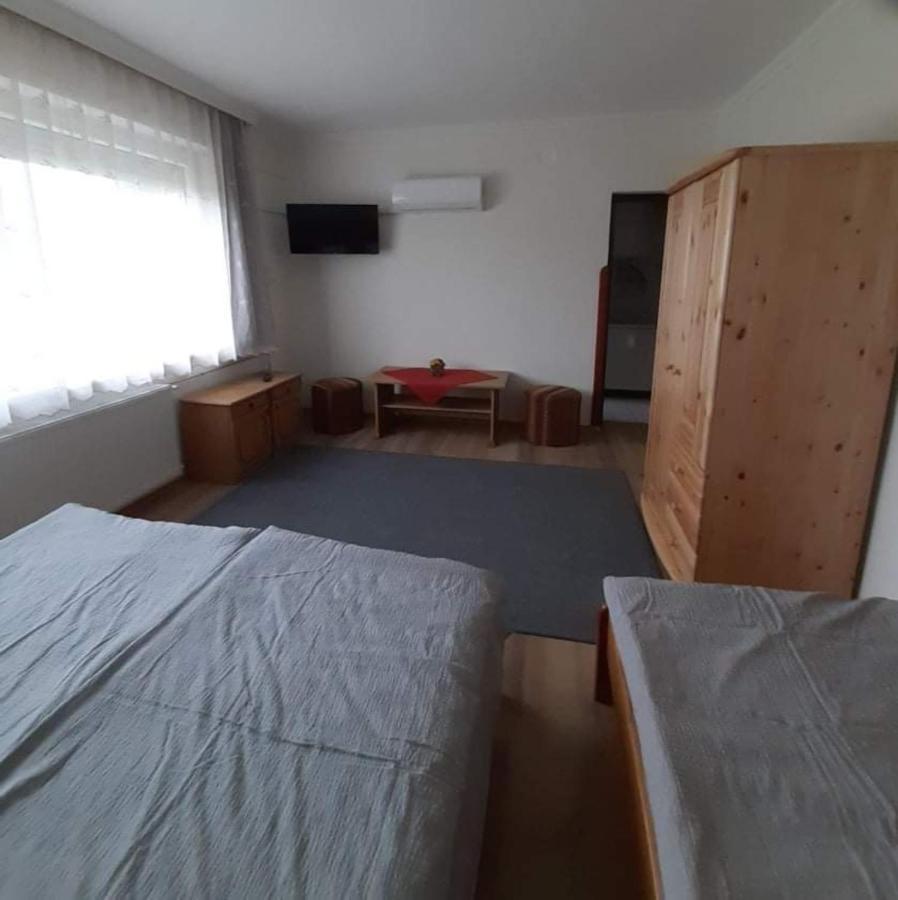 Pegazus Vendeghaz Hotell Hajdúszoboszló Eksteriør bilde